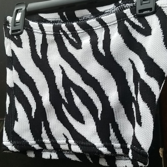 Top - Picture 4 of 6